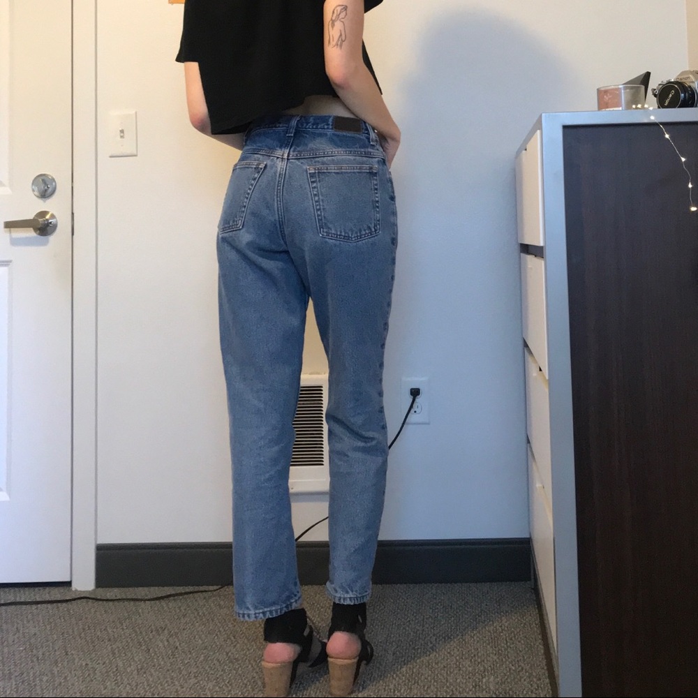 Classic Fit Mom Jeans